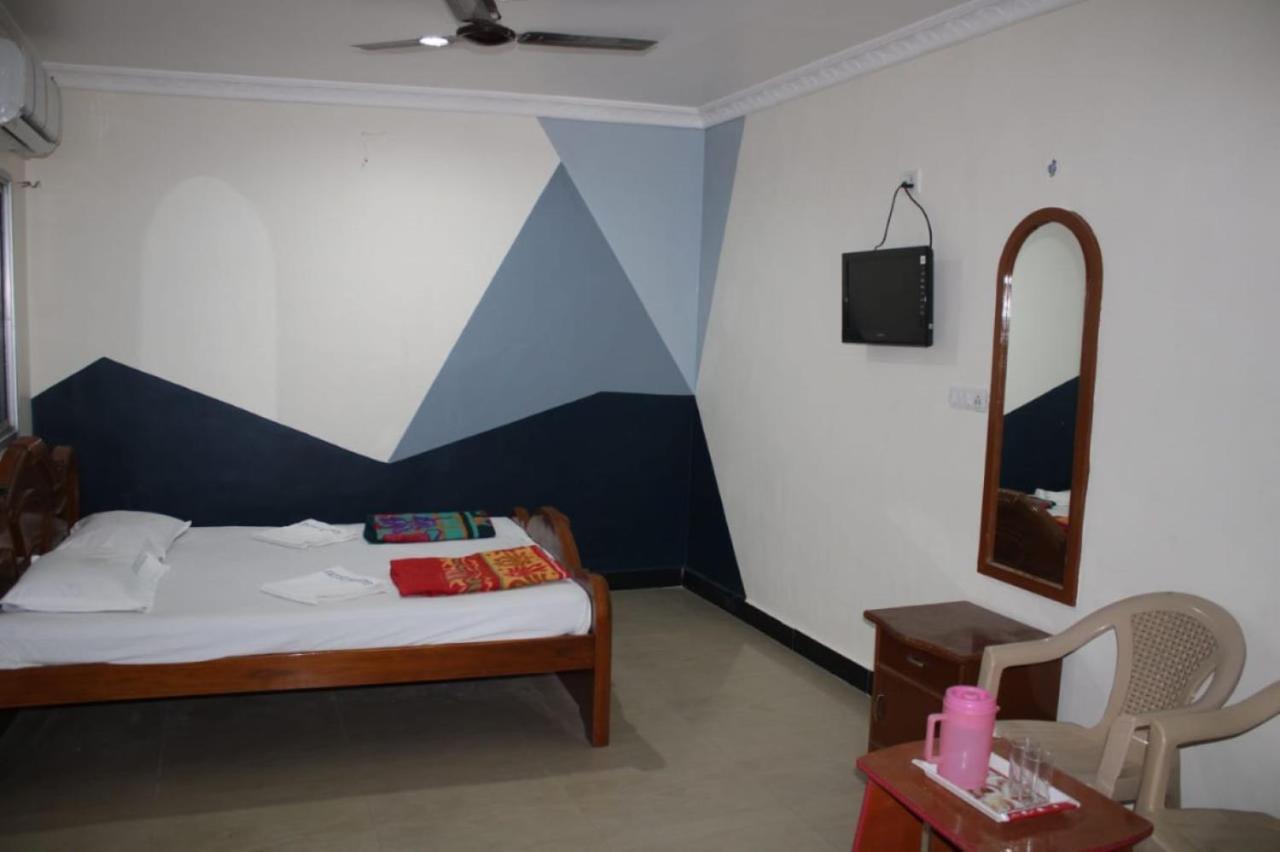 Hotel Sudhiksha Deluxe Rameshwaram Exterior photo
